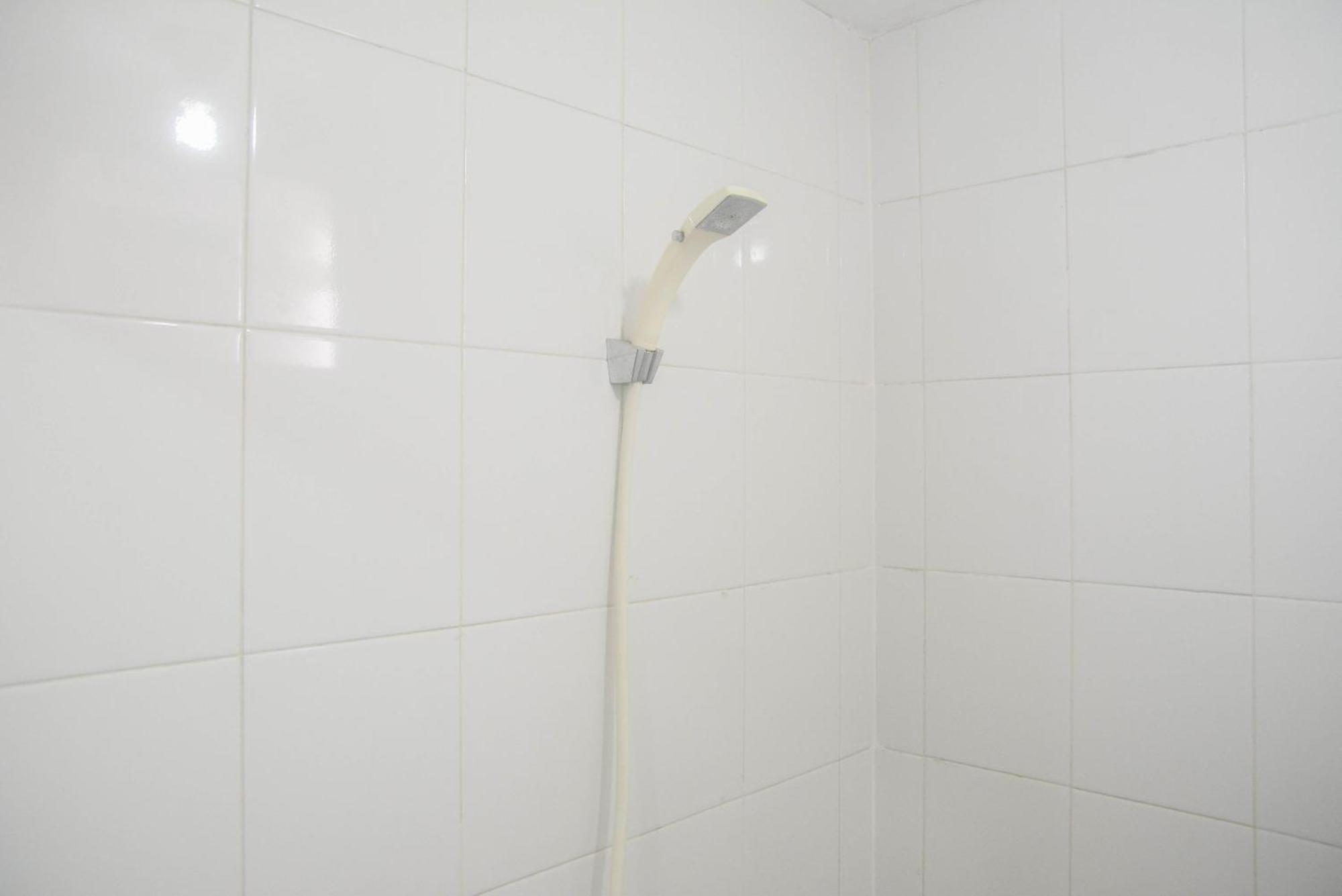Pangsapuri Comfort Living 2br At Bassura By Travelio Jakarta